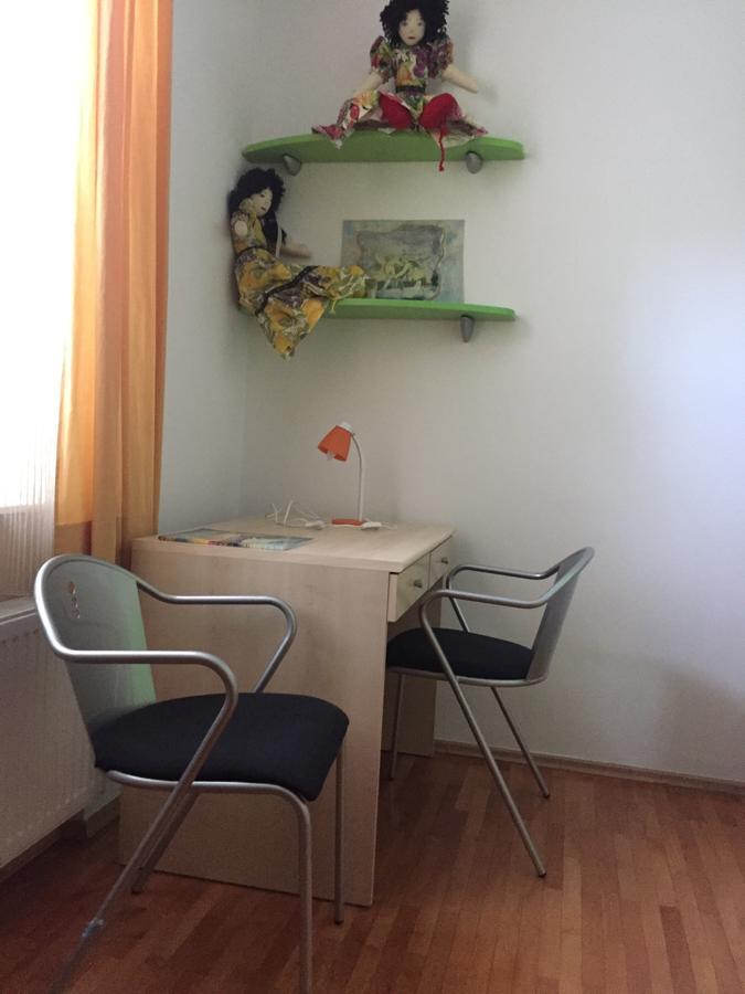 Apartment On Zdraviliski Trg 7 로가스카슬라티나 외부 사진